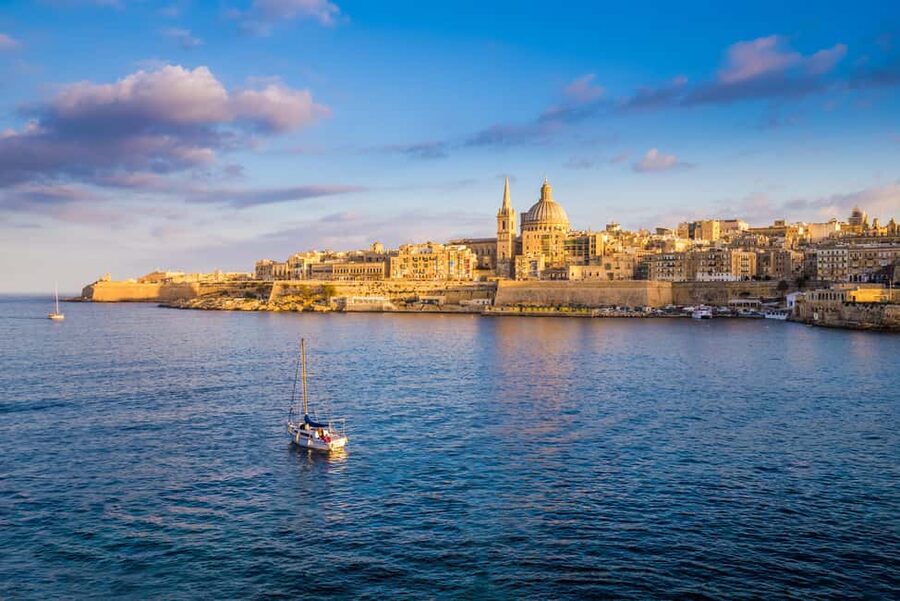 1-Day Hop-On Hop-Off Bus + Harbour Cruise (CMO) - Key things to know before you ride