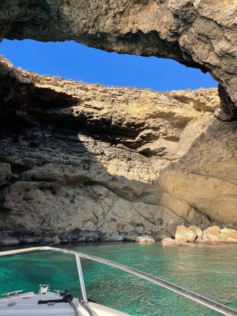Aquatic Day Escape - Trips in Gozo, Comino & Malta - The stops that shape the day: beaches, bays, caves, and viewpoints