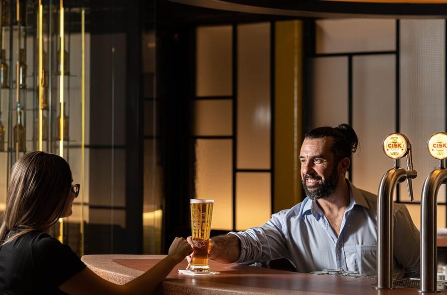 Brewery Experience with Beer Tasting and Optional Transport - Crowd-proofing tips and ticket scanning at the gate