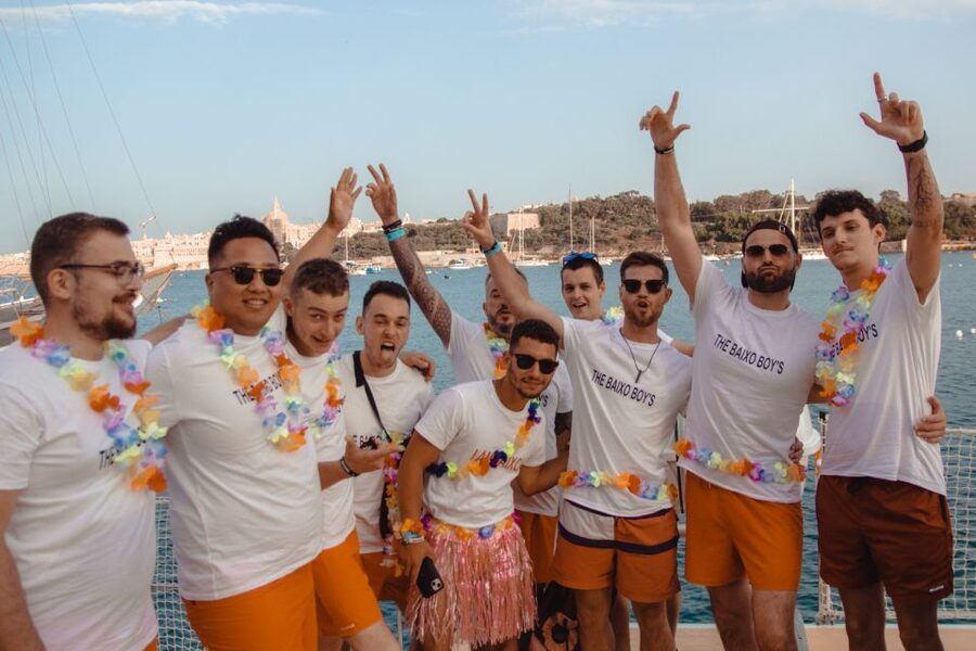 Comino: Blue Lagoon Catamaran Cruise with Lunch and Open Bar - The Music, Dancing, and Party Mode After Lunch
