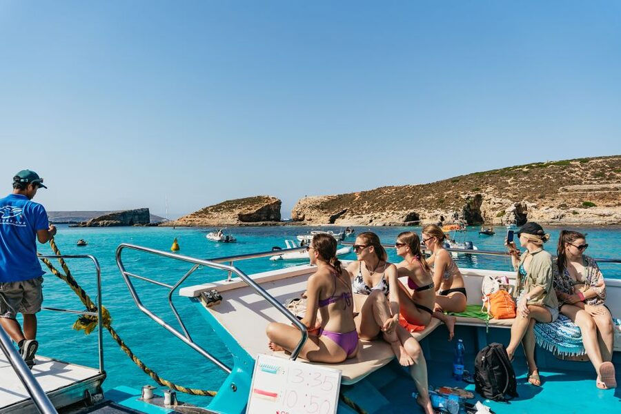 Comino: Blue Lagoon, Crystal Lagoon, and Seacaves Tour - Your 6 to 7 Hour Day: The Rhythm of Stops