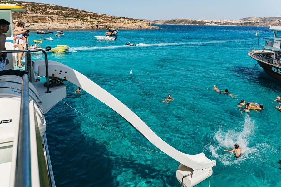 Comino: Blue Lagoon, Crystal Lagoon, and Seacaves Tour - Blue Lagoon: Shallow Water, Sandy Bottom, and Maximum Float Time