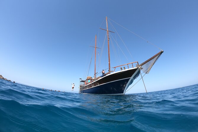Fernandes Gozo & Comino - A day on Gozo and Comino, run by the crew