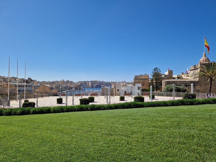 From Cospicua: Senglea, Bormla, and Birgu Walking Tour - Timing, walking style, and what to wear