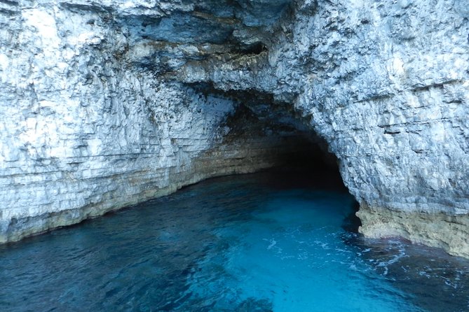 From Sliema: Malta Cruise to Blue Lagoon, Crystal Lagoon & Caves - Blue Lagoon Comino: QR code rules and how to make the most of 3.5 hours