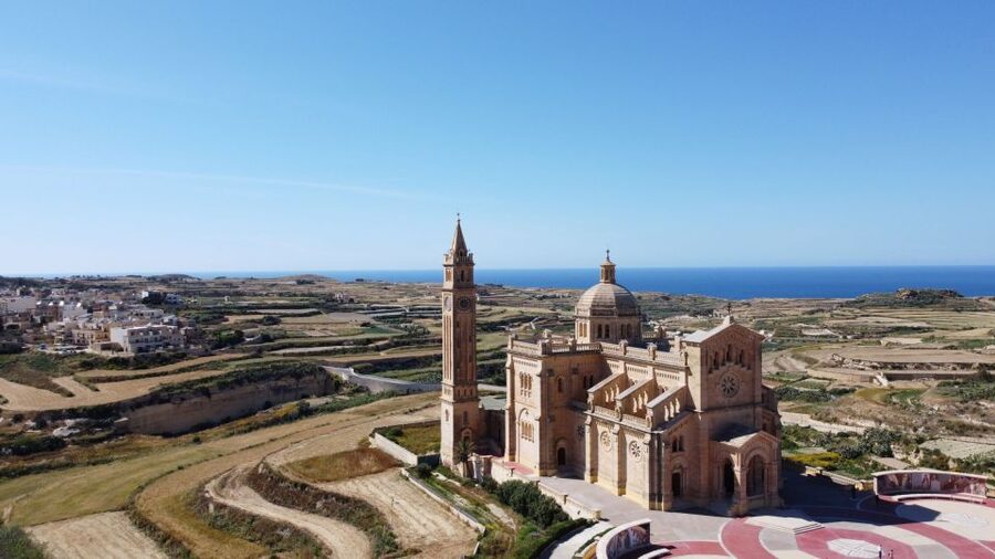 Gozo - Funtastic Daytrips - - Xwejni salt pans and Zebbug, where Gozo looks like Gozo