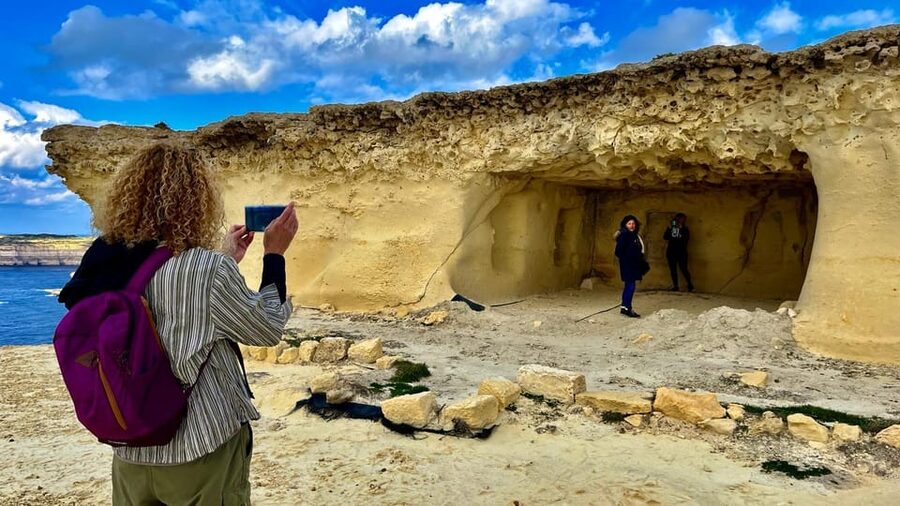 Gozo Unveiled: Guided Hiking in Gozo - The West - Fungus Rock cave visit and the climb for closer views