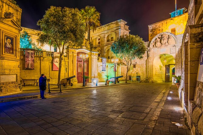 Guided Night Tour of Valletta Waterfront, Mdina and Rabat - Rabat at night: a short walk with big context