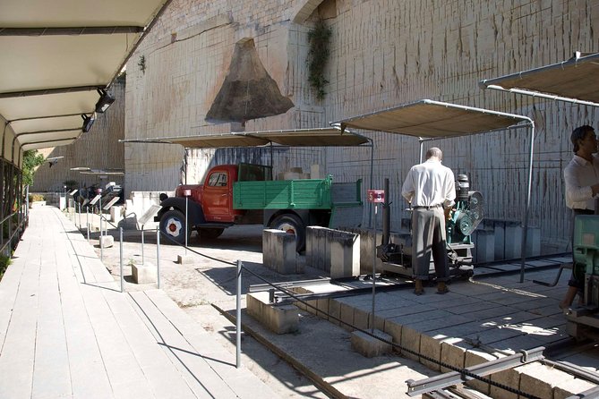 Hagar Qim temple (UNESCO), Limestone Heritage & Marsaxlokk Market guided tour - Lunch included, and the fish question you should think about