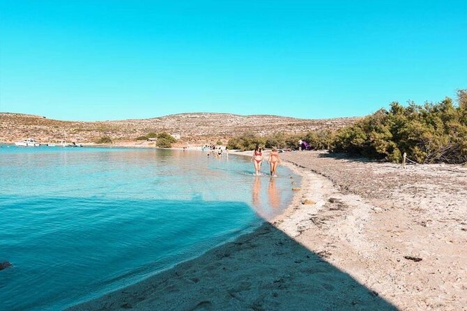 Half Day Malta Tour to Gozo Comino and Blue Lagoon Caves - Santa Maria Caves and Elephant Rock: the short but dramatic finale