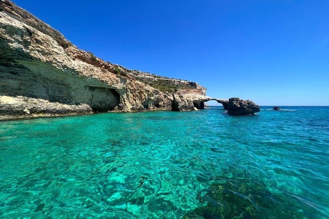 Half Day Malta Tour to Gozo Comino and Blue Lagoon Caves - Mellieħa to Comino: what to expect from the ride and the boat setup