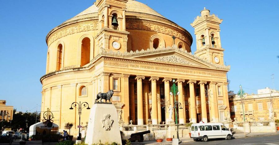 Half-Day Tour of Mosta, Ta'Qali Crafts Village & Mdina - Church of St Mary in Mosta: The Dome, the Miracle Story, and Why It Matters