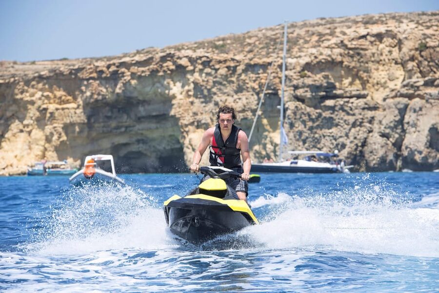 Jet Ski Safari to the North of Malta incl. the Blue Lagoon - Leaving St. Julian’s: The First Stretch Sets the Mood