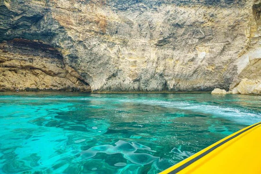 Malta: Blue Lagoon, Caves & around Comino Private Speedboat - Captain Darren: the kind of hosting that makes a short trip feel long