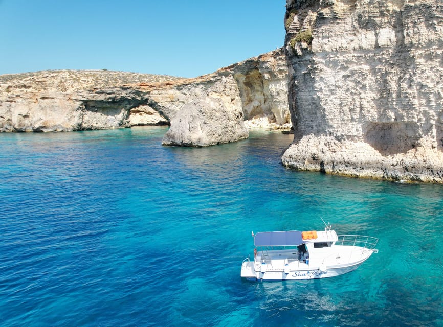 Malta: Blue Lagoon, Comino & Gozo – Private Boat Experience - Ħalfa Rock: Scenic Stops Where the Sea Turns into a Viewpoint