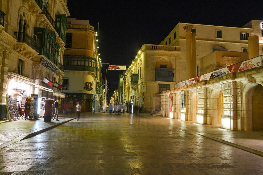 Malta By Night - Valletta, Birgu, Mdina & Mosta - Birgu (Vittoriosa) in medieval streetlights