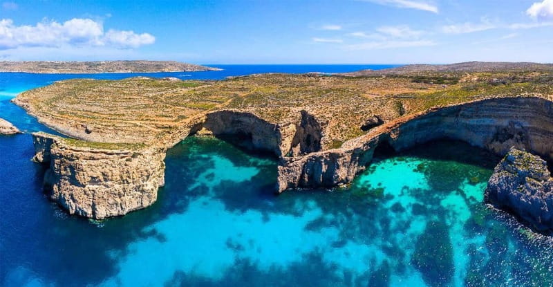 Malta: Comino+ Santa Maria Bay, Blue Lagoon + Seacaves tour - Key moments you will care about