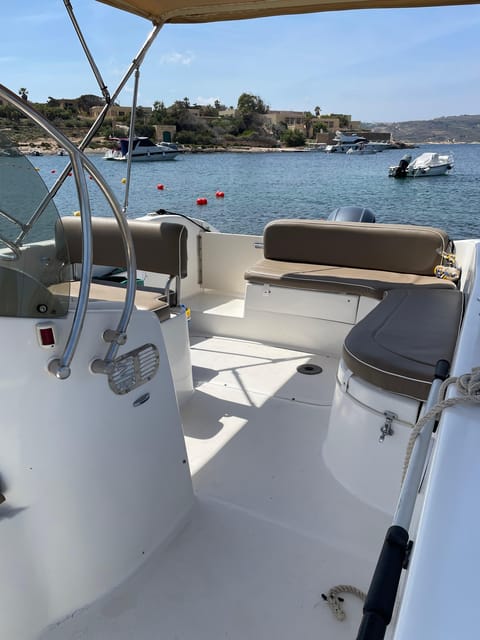 Malta:Gozo,Comino,Crystal/BlueLagoon&Caves Private Boat trip - What the 2 to 3 Hour Schedule Feels Like
