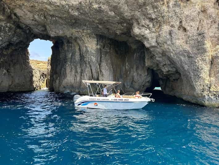 Malta:Gozo,Comino,Crystal/BlueLagoon&Caves Private Boat trip - Blue Lagoon vs Crystal Lagoon: Two Kinds of Clear Water