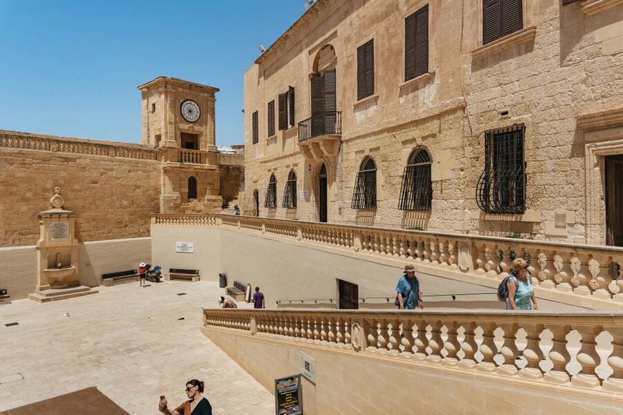 Malta: Gozo & Comino Islands, Blue Lagoon & Seacaves Tour - Santa Maria Pirate Caves and Elephant’s Head: The Fun Between the Big Stops