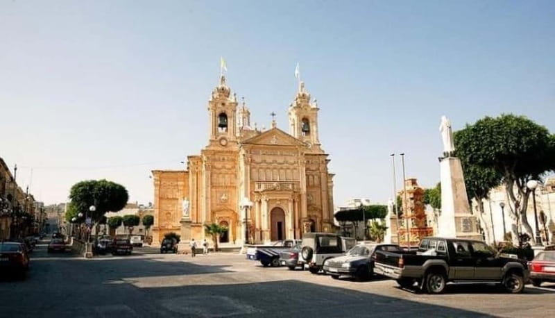 Malta: Gozo Full-Day Jeep with Lunch and Boat Transfers - The Big Sea Day: Dwejra Inland Sea, Ta Pinu, and Marsalforn Views
