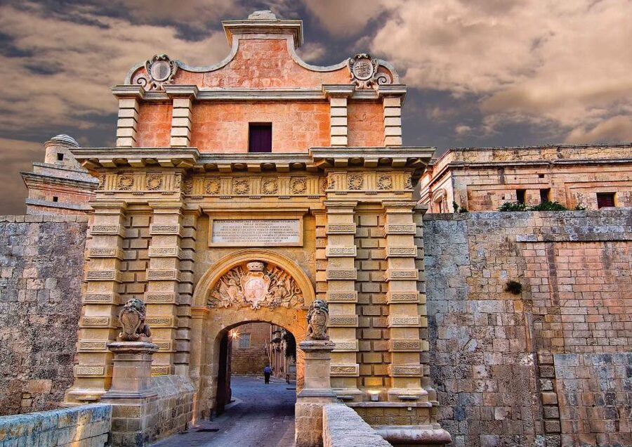 Malta: Highlights of Malta & Mdina Full Day Tour with Lunch - San Anton Botanical Gardens: A Grand Master Summer Setting