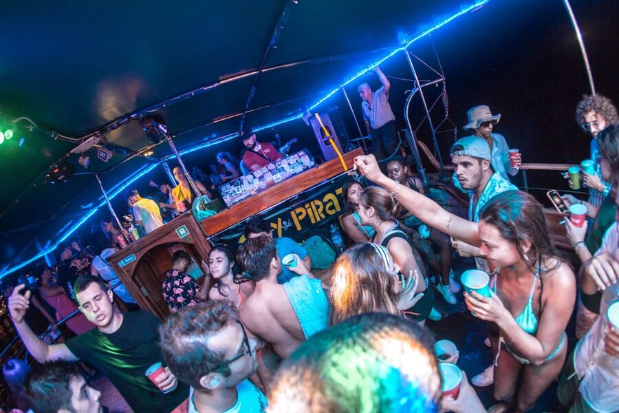 Malta: Lazy Pirate Boat Party with Drinks & Food - Should you book the Lazy Pirate Boat Party in Sliema?