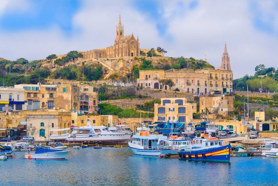 Malta: Maltese Islands & Valletta Private 5-Day Tour - Blue Grotto Views, UNESCO Temples at Hagar Qim and Mnejidra, Dingli Cliffs