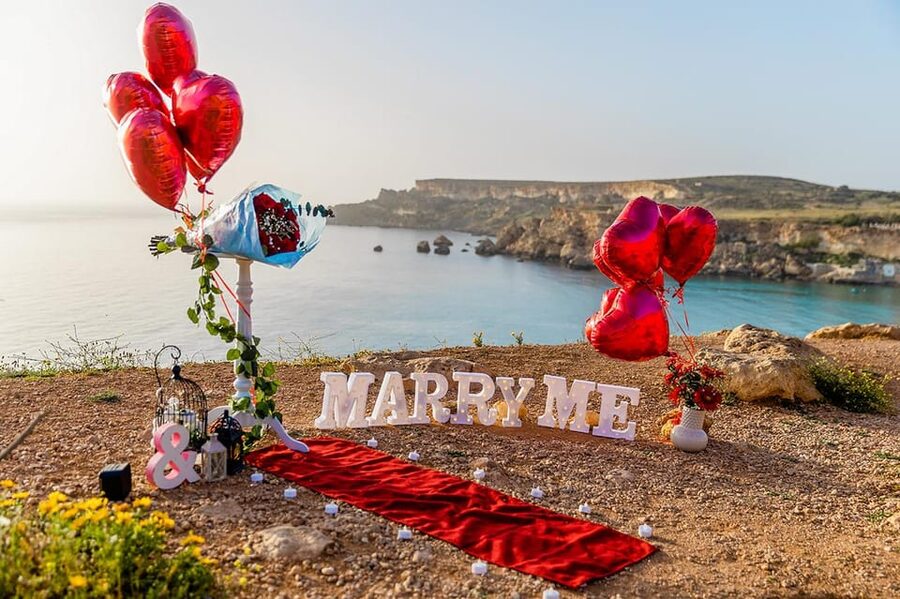 Malta: Marrige Proposal with Scenic Views and Picnic - Key highlights to look for