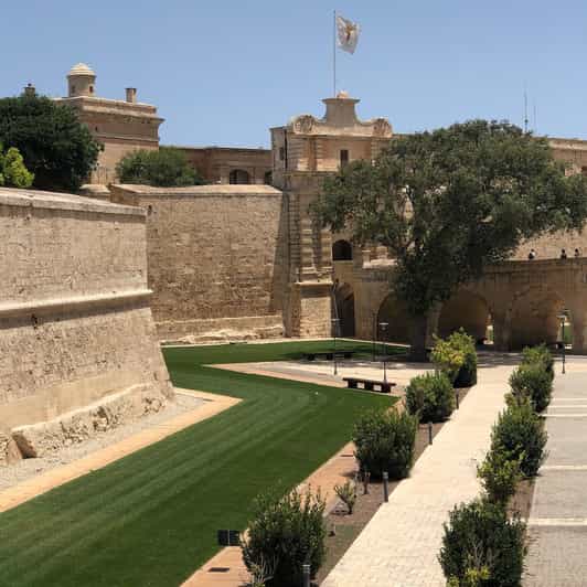 Malta: Mdina and Rabat Walking Tour with Catacombs - Mdina Cathedral and the Star Stops You’ll Walk Past