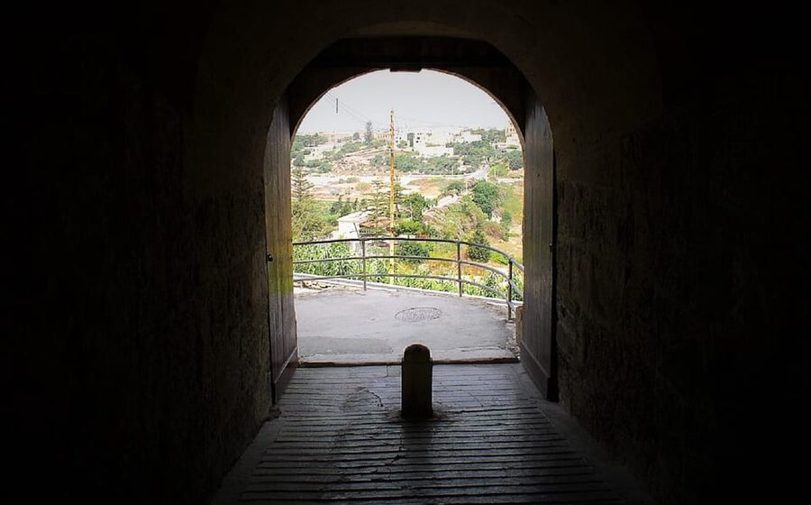 Malta: Mdina and Rabat Walking Tour with Catacombs - Rabat Meets Mdina, The Tone Shift That Keeps It Interesting