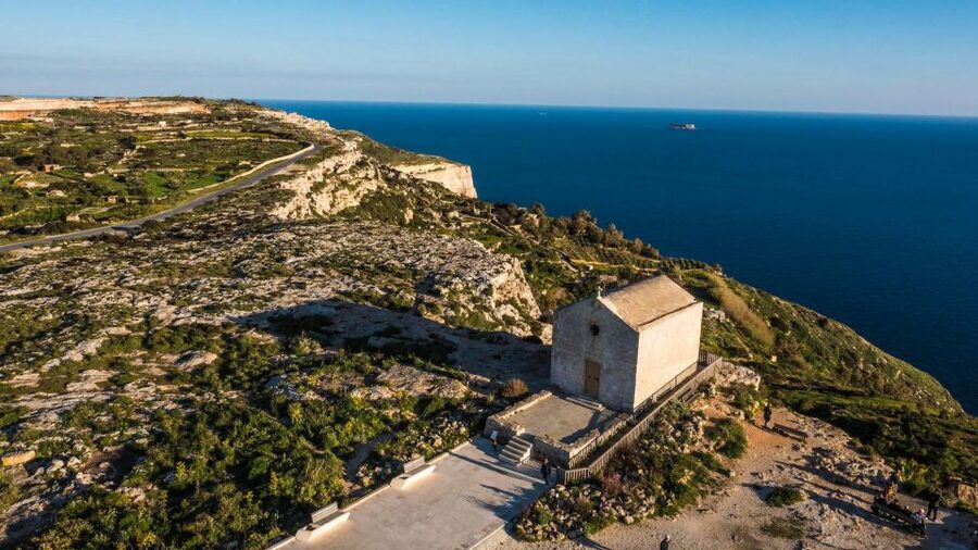 Malta: Mdina, Dingli Cliffs and San Anton Botanical Gardens - How the licensed guide changes the whole experience
