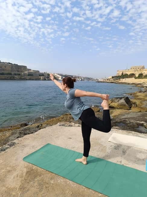 Malta: Private Yoga class close the Sea - The 1.5 hour flow, from arrival to Savasana