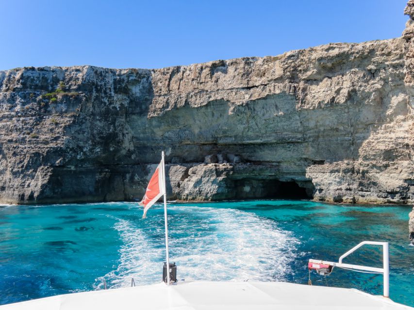 Malta: Sunset Cruise to the Blue Lagoon - Meeting point and the one rule that saves your day
