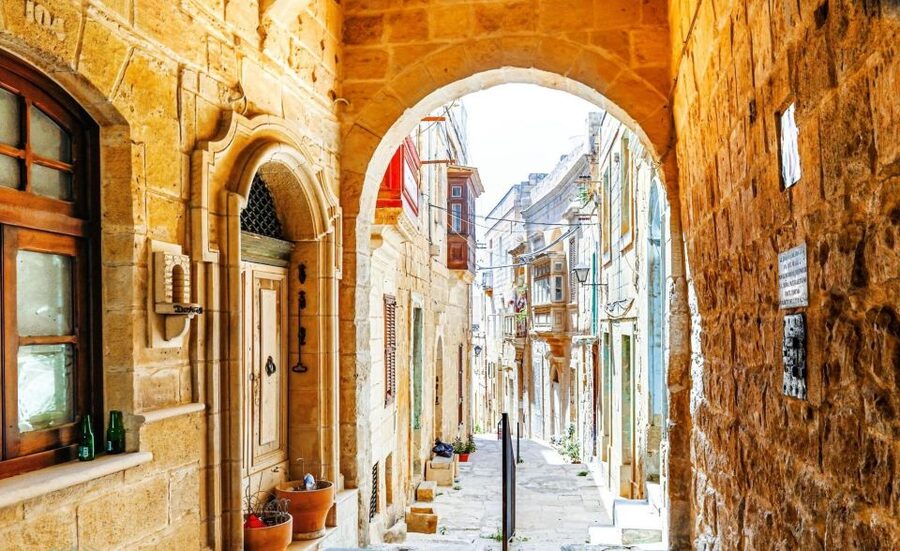 Malta: The Three Fortified Cities Tour including Boat Trip - Vittoriosa on foot: Phoenicians, then the Knights of St John