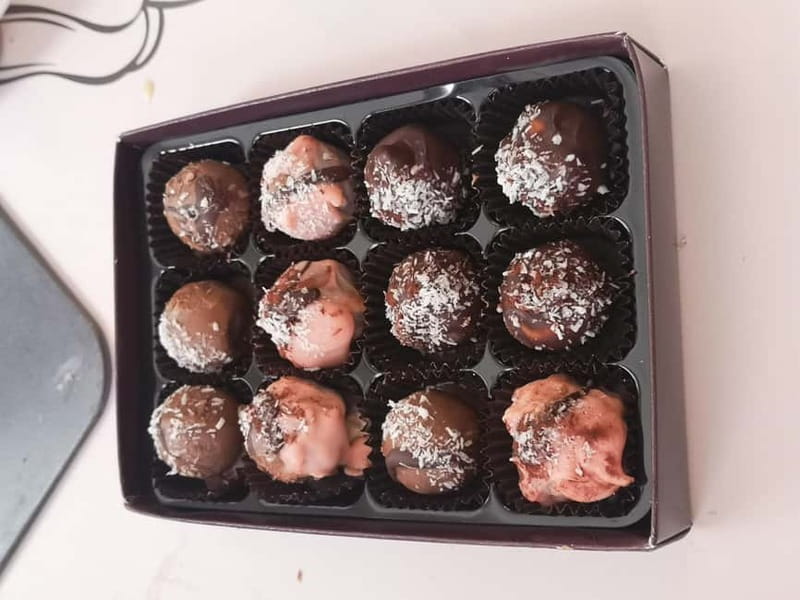 Malta: Truffle Making Master Class - The real logistics: meeting point, timing, and what to bring