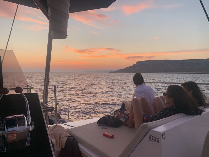 Malta: Valletta, Sliema, Bugibba Fireworks Festival Cruise - The Fireworks Show: Synchronized Music and a Floating Stage