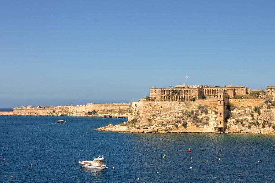 Malta: Vintage Bus Ride through the Three Cities - David’s Commentary and How It Changes the Ride