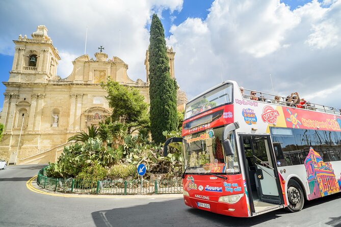 Malta: Walking Tour + Hop-on Hop-off Bus Tour + Boat Tour - Morning in Valletta: Meeting Your Guide and Keeping Your Day Flowing