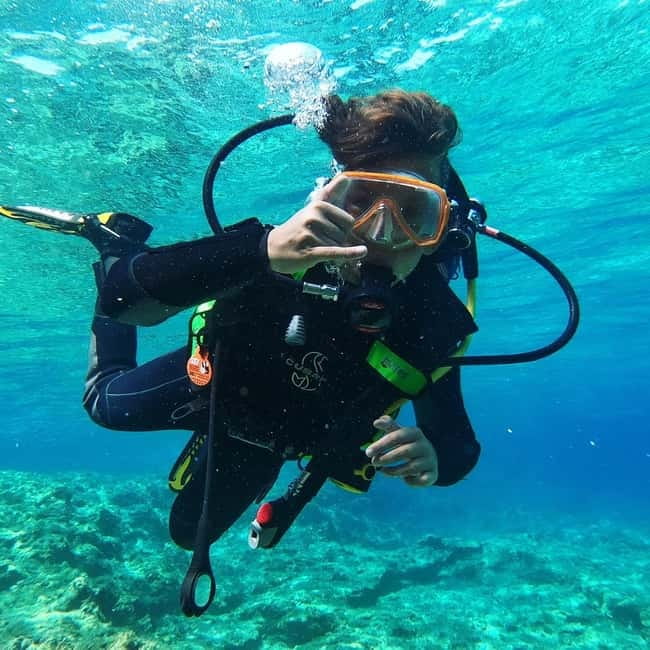 Malte : Baptême de plongée sous-marine en Français - French Touch Diving in Malta: what this first-timer baptism really is