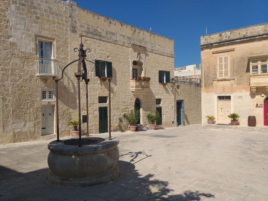Mdina and Rabat: Guided City Walking Tour - Entering Mdina and Rabat, the point of this 2-hour walk