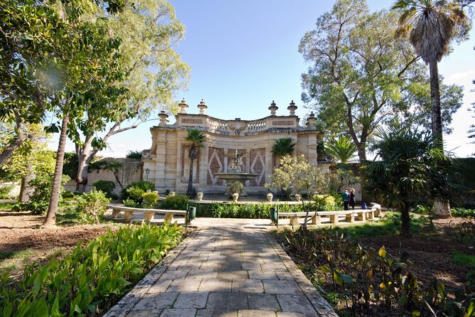 Mdina, Dingli cliffs and San Anton Gardens guided tour - The guide experience: what to expect from the human side