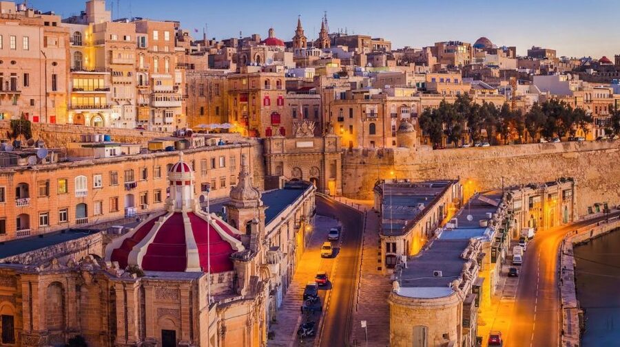 Mdina: Valletta Waterfront Area, Mdina, and Rabat Night Tour - What You Walk, What You Wear, and How to Handle Wind