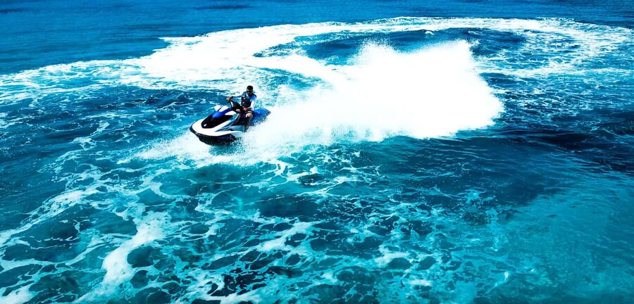Mellieha: Jet Ski Rental - Passenger options: share the jet ski, or ride solo