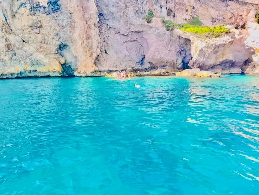 Mgarr/Cirkewwa: Comino, Gozo & Blue Lagoon Private Boat Trip - Private Boat to Comino and Blue Lagoon, What It Feels Like