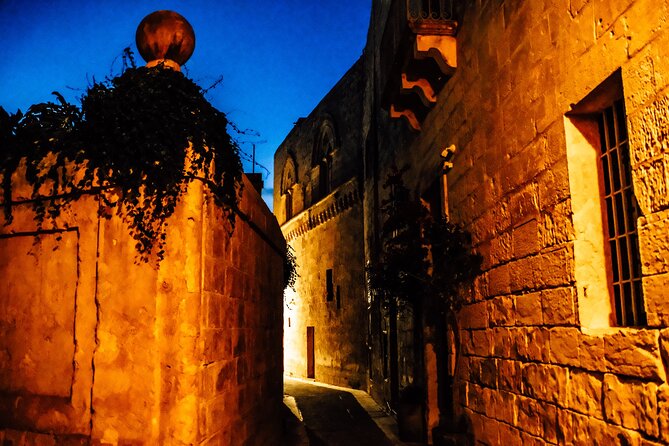 Mysteries and Histories of Mdina - Walking Tour - Mdina Main Gate and the Baroque Gateway With a Game of Thrones Link