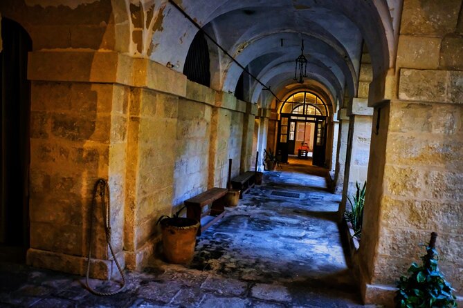 Mysteries in a Valletta Monastery - Guided Tour - Stop 1: Valletta’s Three Historic Niches and Their Symbol Work