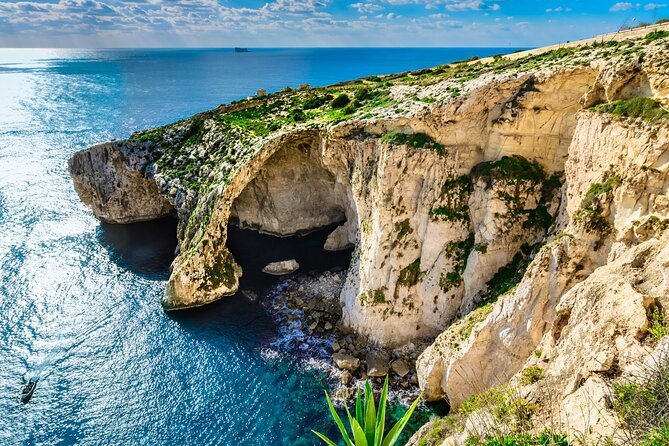 Prehistoric Temples and Highlights of the South Full-Day Tour - Blue Grotto at Żurrieq: caves, views, and the optional boat ride