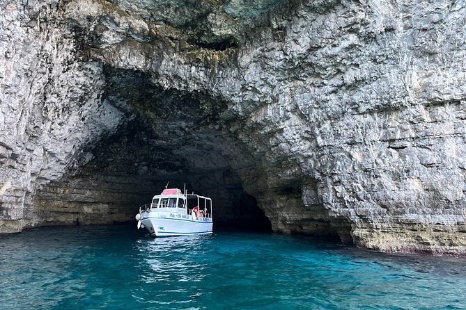 Private Boat Charter Blue Lagoon Crystal Lagoon and Comino - Stop 1: Blue Lagoon anchoring for calm swim time
