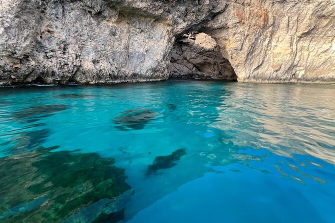 Private Boat Charter Blue Lagoon Crystal Lagoon and Comino - Stop 4: Hondoq Bay as a final relaxed swim stop